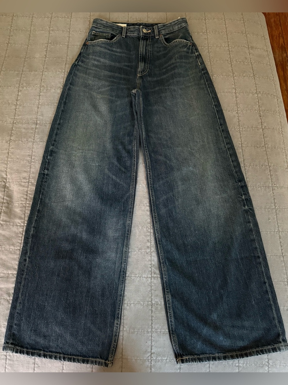 Zara Wide-Leg Jeans in Faded Dark Blue new w/o tags